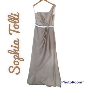 New NWT Sophia Tolli Special Occasion One Shoulder Gown Dress